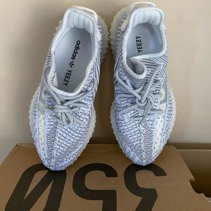 Yeezy static Men US 5 = Women US 6